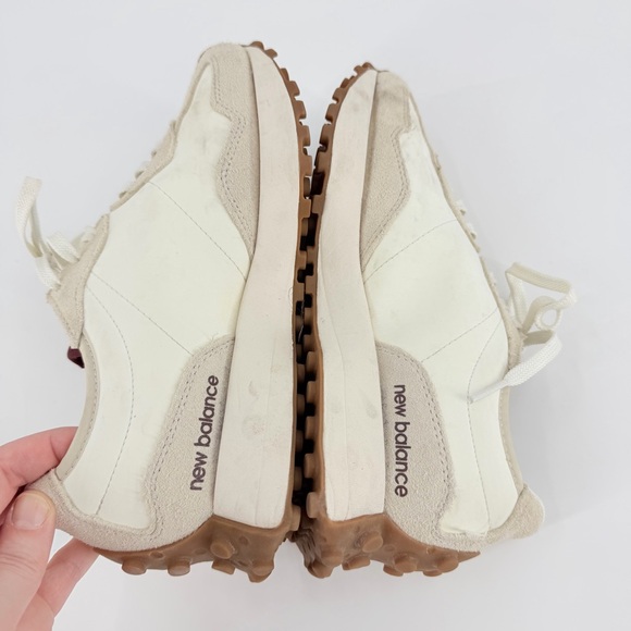 New Balance Women's 327 Lifestyle Low Top Sneakers Size 7 No Box Maroon Cream - Picture 8 of 10